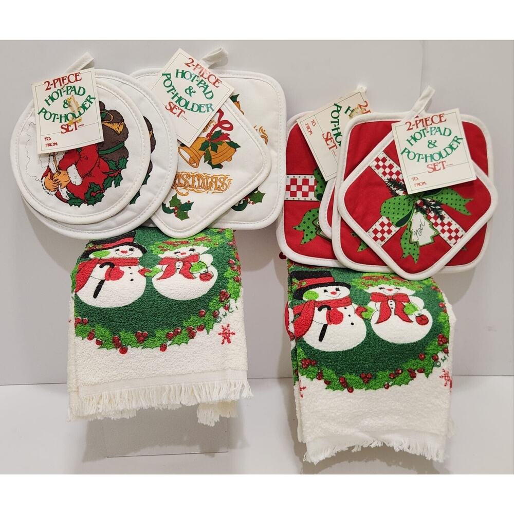 Vintage Christmas Lot Of Kitchen Towels/ Pot Holders/ Hot Pads/ Dish Towels USA